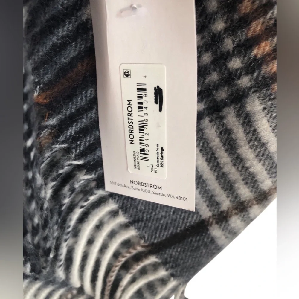 NWT Nordstrom 100% Cashmere Men's Beige, Cream Gray Plaid Fringe Scarf